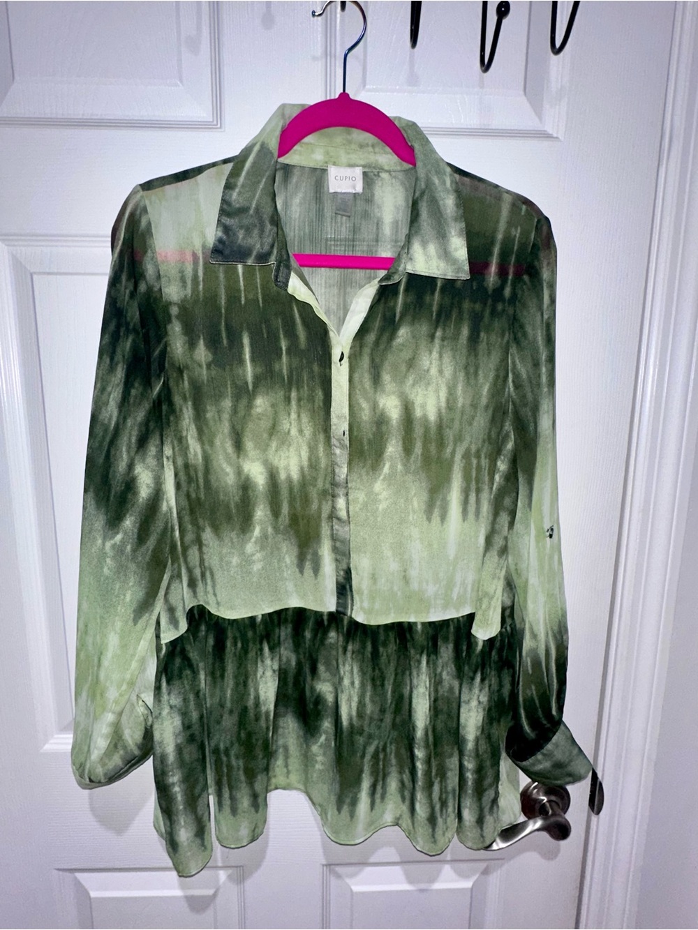 Cupio Multi Green Tie-Dye Button Front Sheer Blouse Size: L